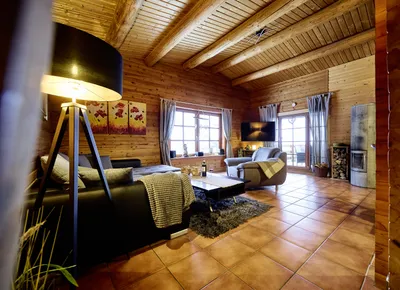 Blick in das Wohnzimmer.